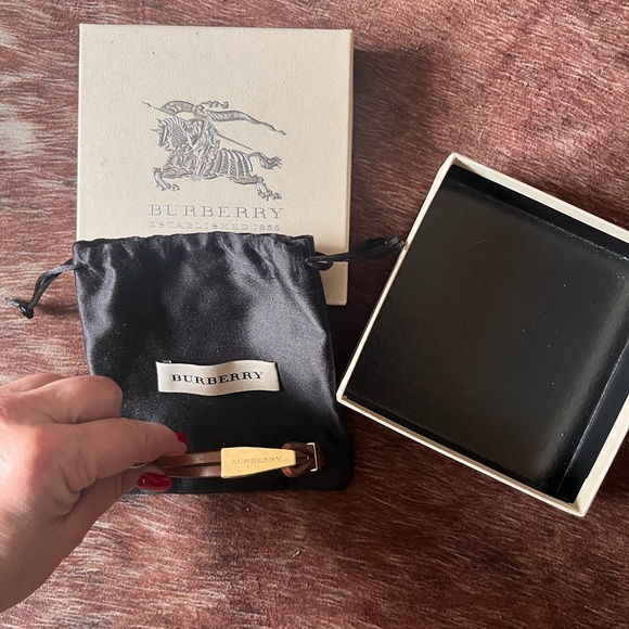 Burberry Tan Leather Belt - Picture 2 of 5